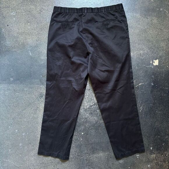 Dockers Men’s Flat Front Black Pants Size 40x31.5 Flat Front Relaxed Fit Casual - Picture 1 of 9